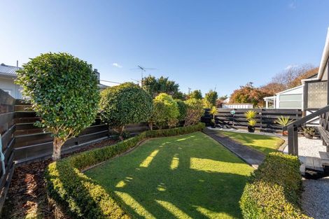 Photo of property in 2/8 Murray Street, Wallaceville, Upper Hutt, 5018