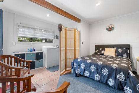 Photo of property in 8 Tironui Terrace, Western Heights, Hamilton, 3200