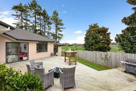 Photo of property in 16 Palm Grove Drive, Western Heights, Hamilton, 3200