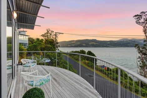 Photo of property in 40 Marine Parade, Macandrew Bay, Dunedin, 9014