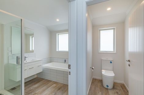 Photo of property in 27 Railway Terrace, Ohau, Levin, 5570