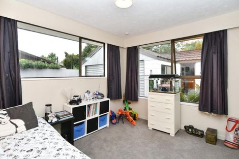 Photo of property in 5 Brogar Place, Casebrook, Christchurch, 8051