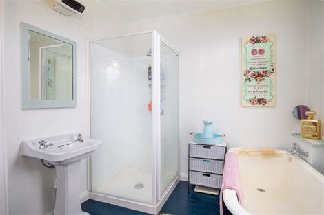 Photo of property in 83 Cheviot Street, Roxburgh, 9500