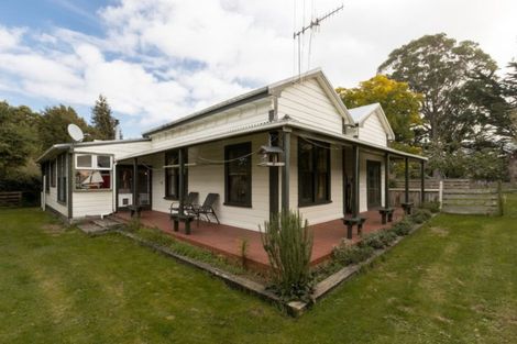 Photo of property in 832 Mako Mako Road, Pahiatua, 4983