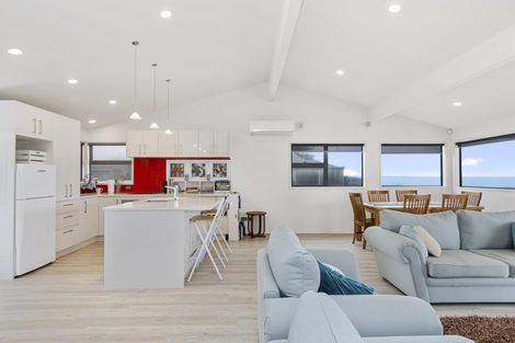 Photo of property in 355 Pukehina Parade, Pukehina, Te Puke, 3189