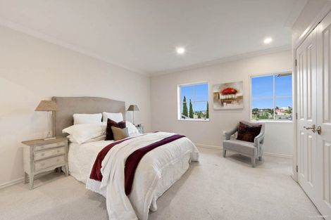 Photo of property in 26 Anaheim Boulevard, Shamrock Park, Auckland, 2016