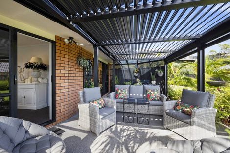 Photo of property in 10a Long Place, Frankleigh Park, New Plymouth, 4310