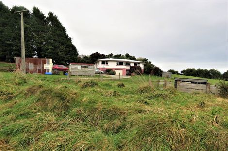 Photo of property in 9 Neill Road, Tokanui, 9884
