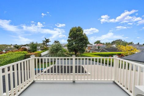 Photo of property in 2 Ewen Alison Avenue, Devonport, Auckland, 0624