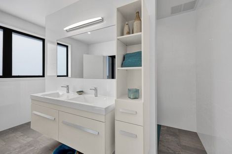 Photo of property in 24 Washer Road, Omata, New Plymouth, 4374