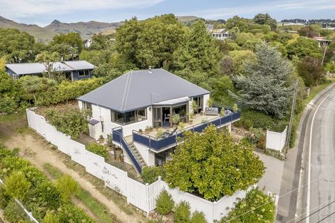 Photo of property in 13a Parau Avenue, Diamond Harbour, 8972