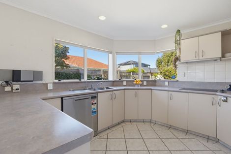 Photo of property in 6a Barry Avenue, Whakatane, 3120