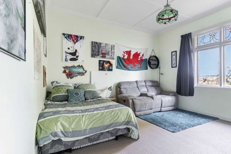 Photo of property in 1 Cossens Street, Balclutha, 9230