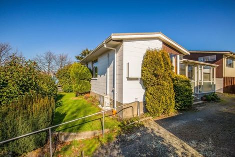 Photo of property in 2/15 Dovedale Avenue, Ilam, Christchurch, 8041