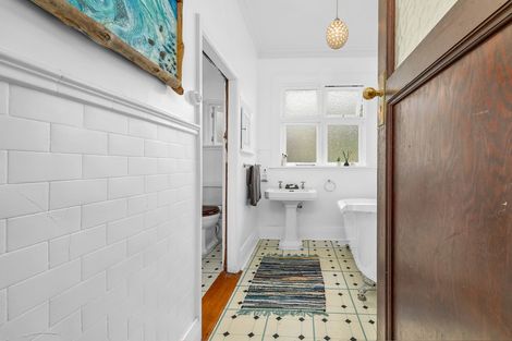 Photo of property in 56 Middleton Road, Kew, Dunedin, 9012