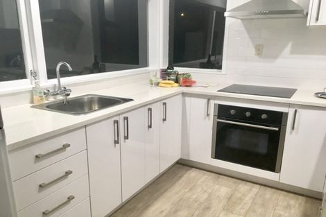 Photo of property in 1/16 Castleton Drive, Howick, Auckland, 2014