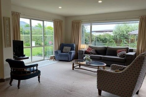 Photo of property in 17 Perrow Street, Wanaka, 9305