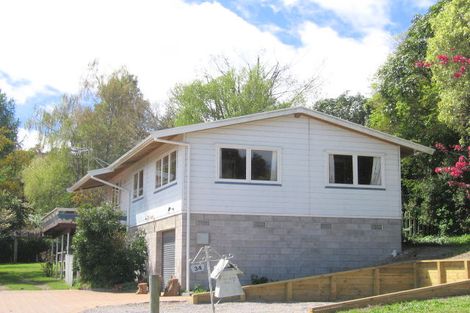 Photo of property in 34 Tremaine Avenue, Two Mile Bay, Taupo, 3330