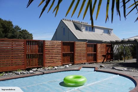 Photo of property in 631 Harewood Road, Harewood, Christchurch, 8051