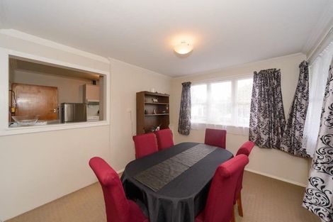 Photo of property in 5 Maxwells Line, Awapuni, Palmerston North, 4412