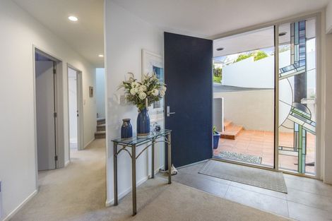 Photo of property in 2/35 Beresford Street, Bayswater, Auckland, 0622