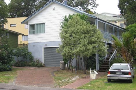 Photo of property in 1/27 Sapphire Place, Bayview, Auckland, 0629