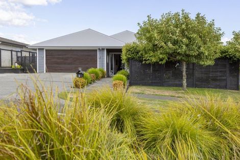 Photo of property in 2 The Pheasant Tail, Nukuhau, Taupo, 3330