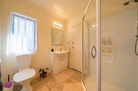 Photo of property in 150 Upper Fitzherbert Road, Wainuiomata, Lower Hutt, 5373