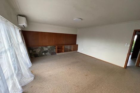 Photo of property in 32 Walpole Avenue, Hillpark, Auckland, 2102