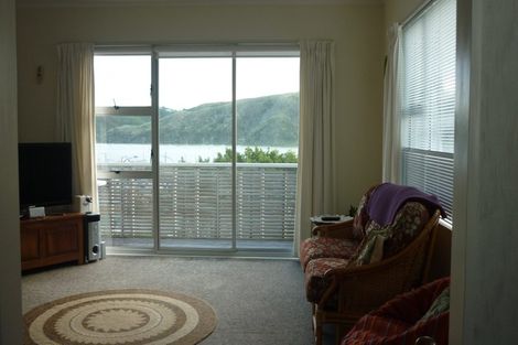 Photo of property in 1/48 Paremata Crescent, Paremata, Porirua, 5024