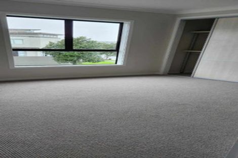 Photo of property in 2/132 Stancombe Road, Flat Bush, Auckland, 2016