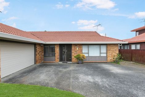 Photo of property in 295 Bucklands Beach Road, Bucklands Beach, Auckland, 2012