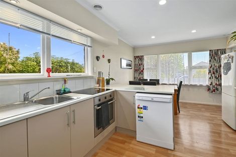 Photo of property in 54 Bethel Crescent, Bishopdale, Christchurch, 8053