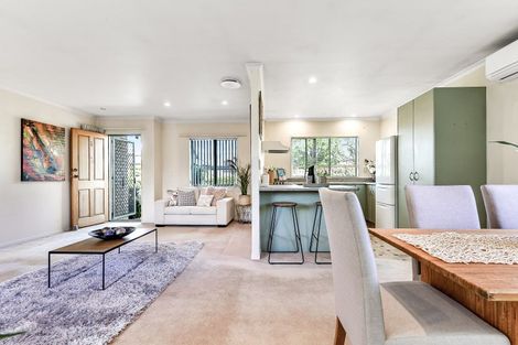 Photo of property in 2/38 Sandwich Road, St Andrews, Hamilton, 3200