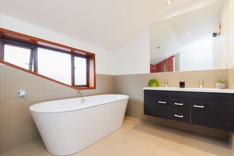 Photo of property in 6f Ihaka Street, Hokowhitu, Palmerston North, 4410