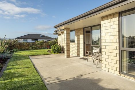 Photo of property in 24 Annandale Drive, Pyes Pa, Tauranga, 3112