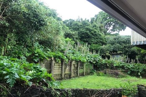 Photo of property in 11 Sylvan Avenue, Northcote, Auckland, 0627