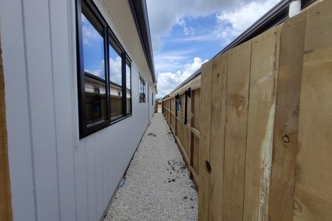 Photo of property in 1 Tributary Parade, Karaka, Papakura, 2113