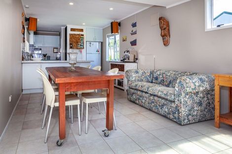 Photo of property in 302b Given Avenue, Whangamata, 3620
