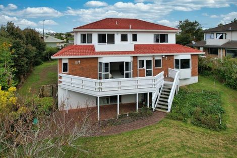 Photo of property in 10 Belvedere Court, West Harbour, Auckland, 0618