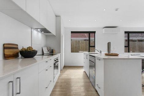 Photo of property in 37c Tawhiri Road, One Tree Hill, Auckland, 1061