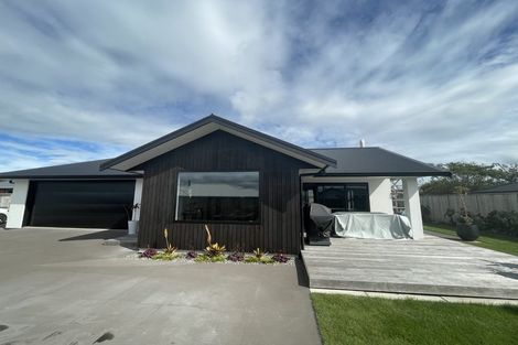 Photo of property in 7 Hodge Park Lane, Inglewood, 4330