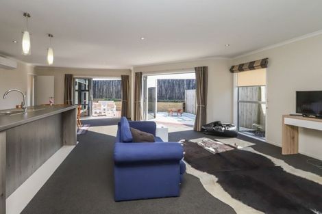 Photo of property in 18a Castleton Way, Flagstaff, Hamilton, 3210