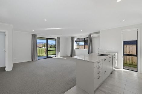 Photo of property in 26 Richardson Road, Omokoroa, 3114