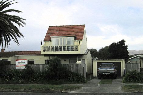 Photo of property in 94 Tutere Street, Waikanae Beach, Waikanae, 5036