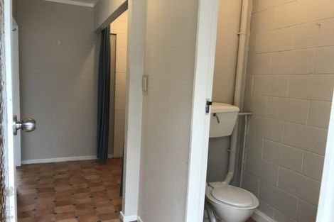 Photo of property in 89 Churton Drive, Churton Park, Wellington, 6037