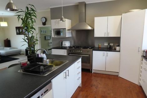 Photo of property in 9 Plunket Avenue, Petone, Lower Hutt, 5012