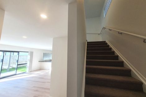 Photo of property in 12 Grandifolia Road, Takanini, 2110