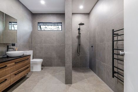 Photo of property in 32 Rewa Street, Takaro, Palmerston North, 4412