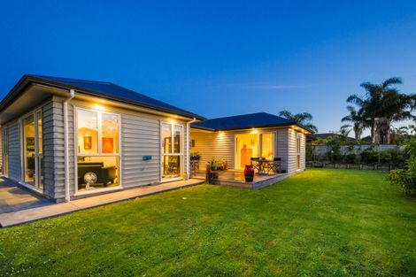 Photo of property in 127 Matua Road, Huapai, Kumeu, 0810